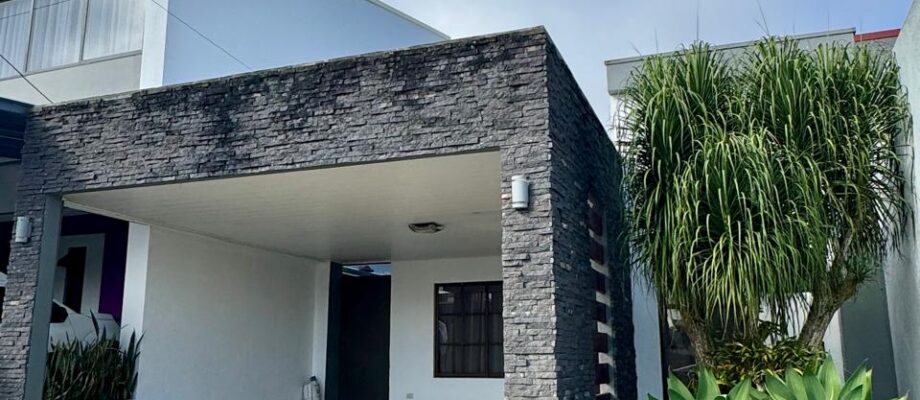Casa en Venta – Condominio Valle Esmeralda
