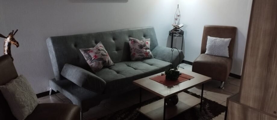 Terreno con casa ideal para punto comercial San Juan